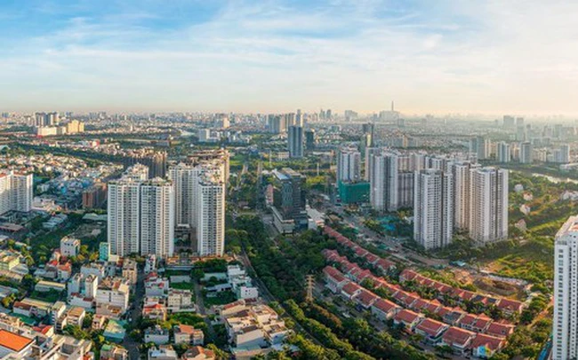 探索胡志明市南部地区拥有一系列数十亿美元房地产项目的阮友寿街
